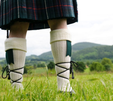 Guide to Wearing a Scottish Kilt