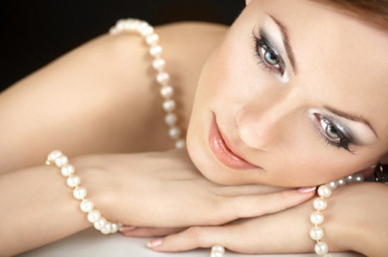 Women And Pearls