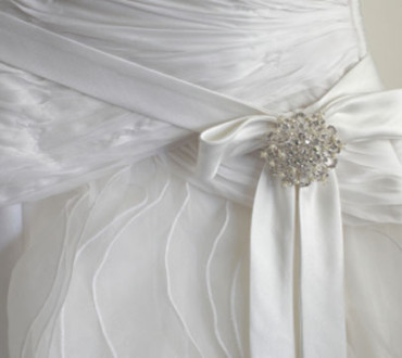 How To Rent A Wedding Dress