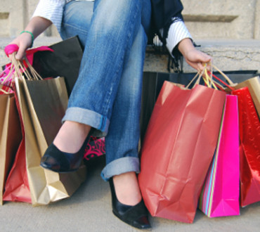How to Become a Personal Shopper